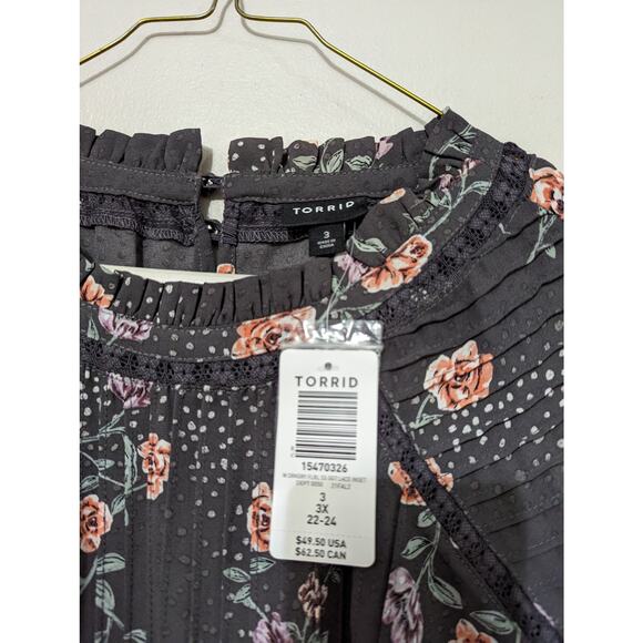 Women's Torrid NWT size 3 grey floral dress top - Picture 2 of 5